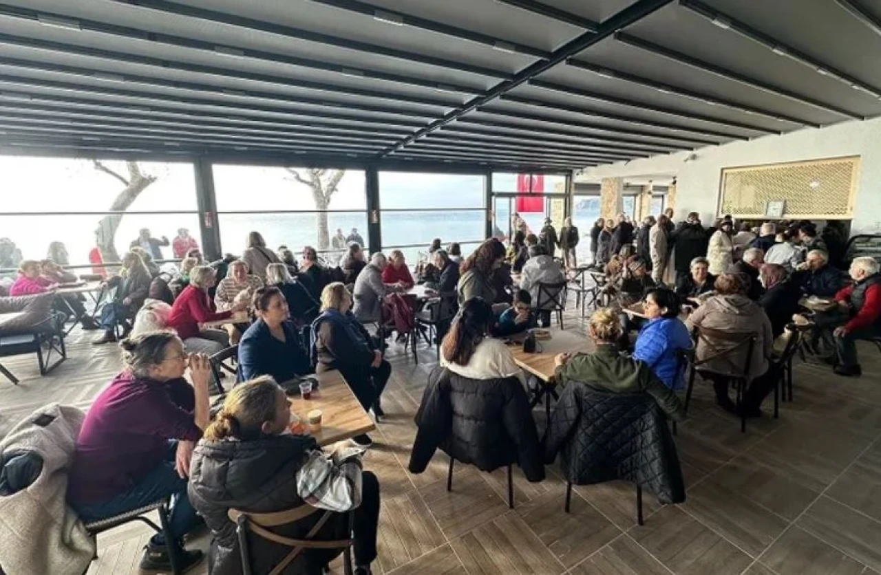 Marmara Adalar Belediyesi Kole Ada Cafe’yi hizmete açtı