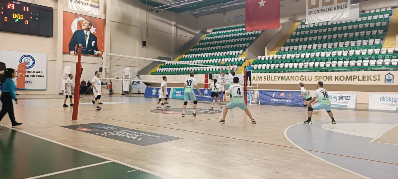 Nilüfer voleybolda zaferle başladı