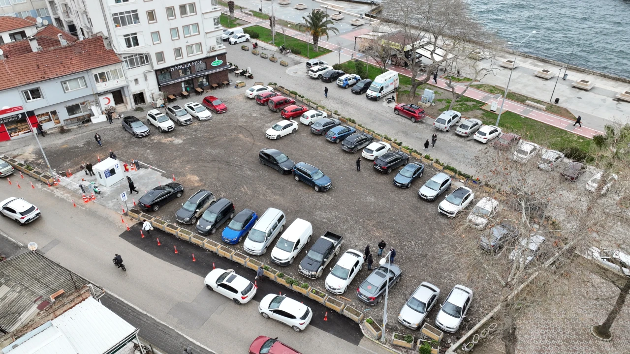 Mudanya'da boşa çıkan değerli alanlar otopark oluyor