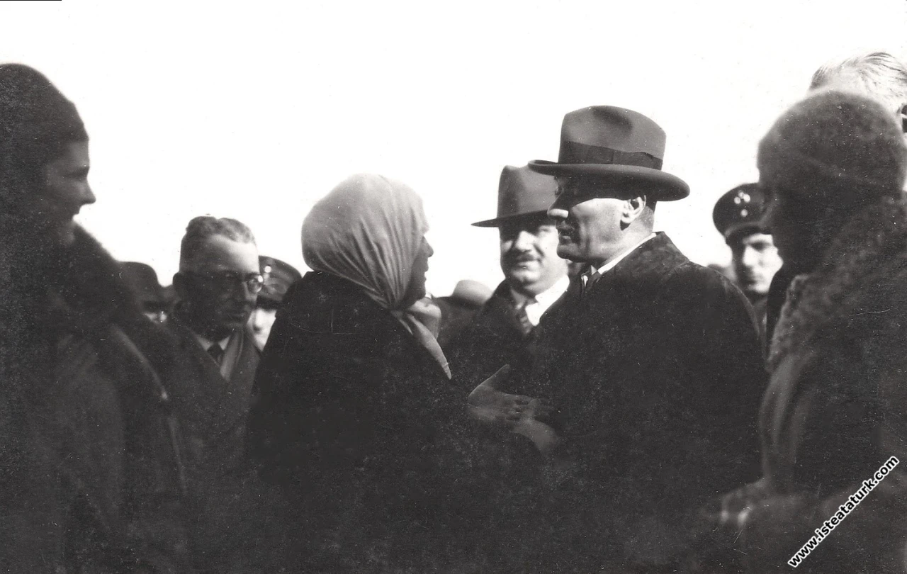 Atatürk'ün Bursa ziyaretinden kareler...