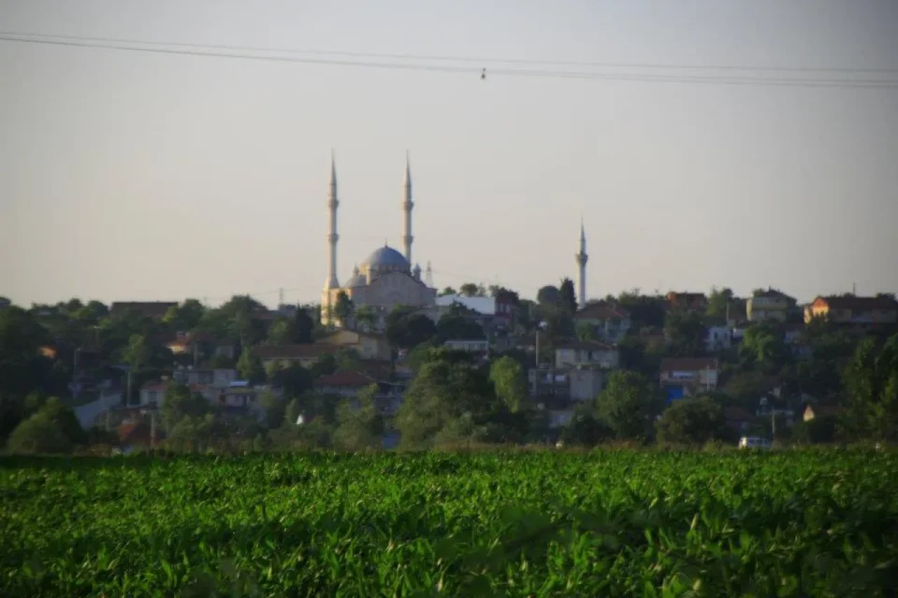 Karacabey Belediye Meclisi’nden 3 köydeki arazilerin satışına ret!