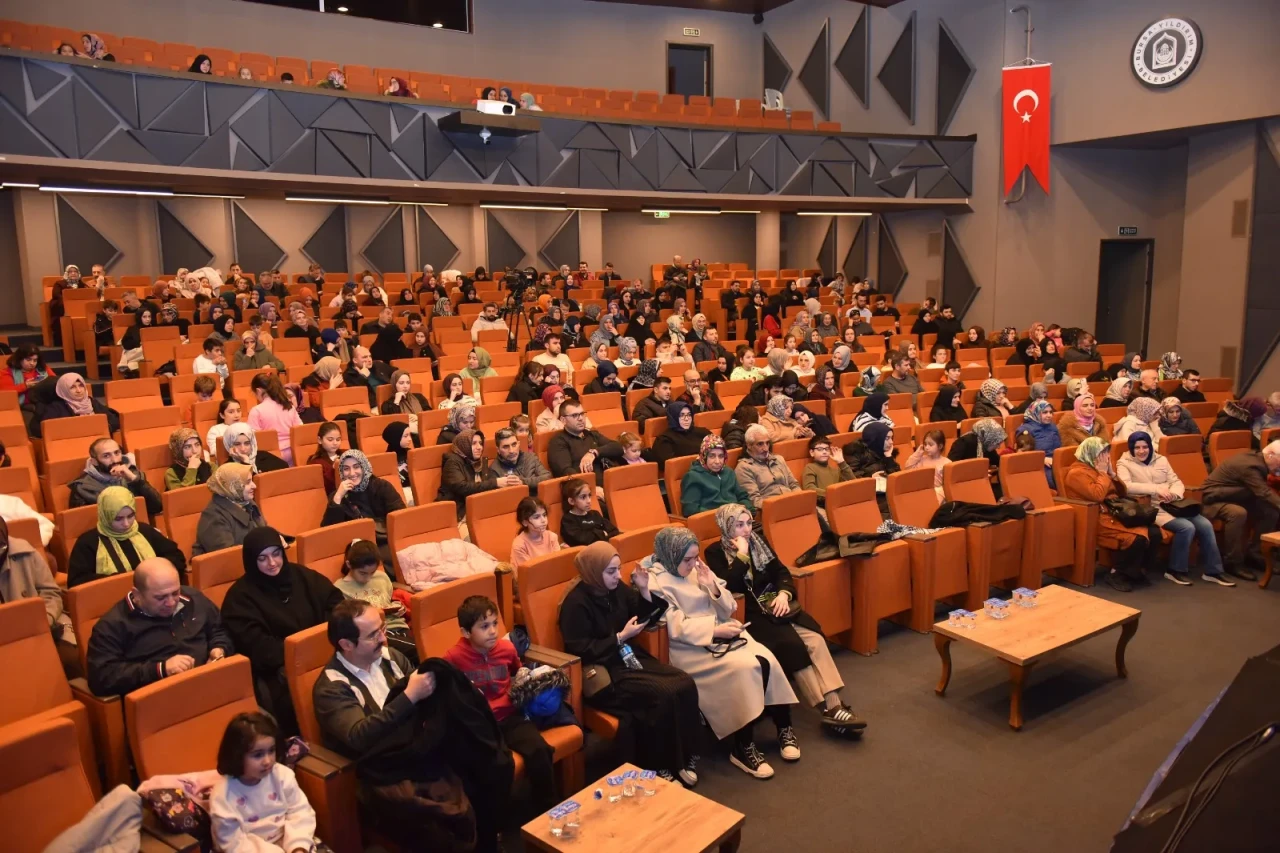 Yıldırım'da kulaklar müzikte akıllar ise Filistin'de