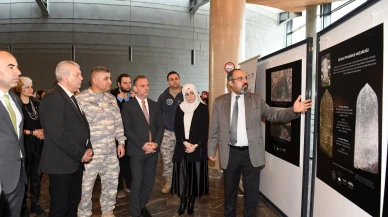 Mezar taşları tarihe ışık tutuyor